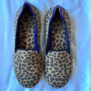 Size 4 adorable leopard print Rothy’s